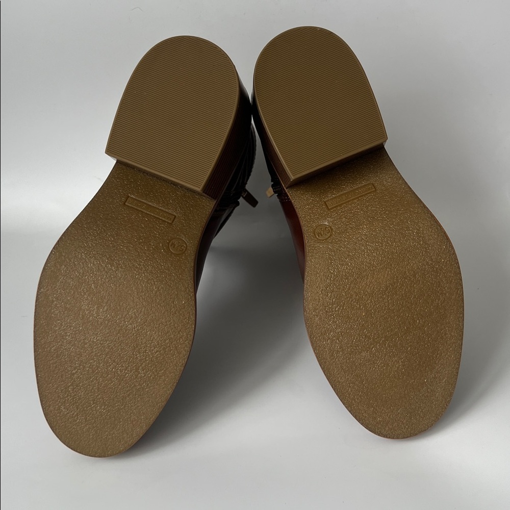 Marc Fisher Women's Casual Classic Chestnut Ankle Booties - 5 1/2 - Picture 8 of 11